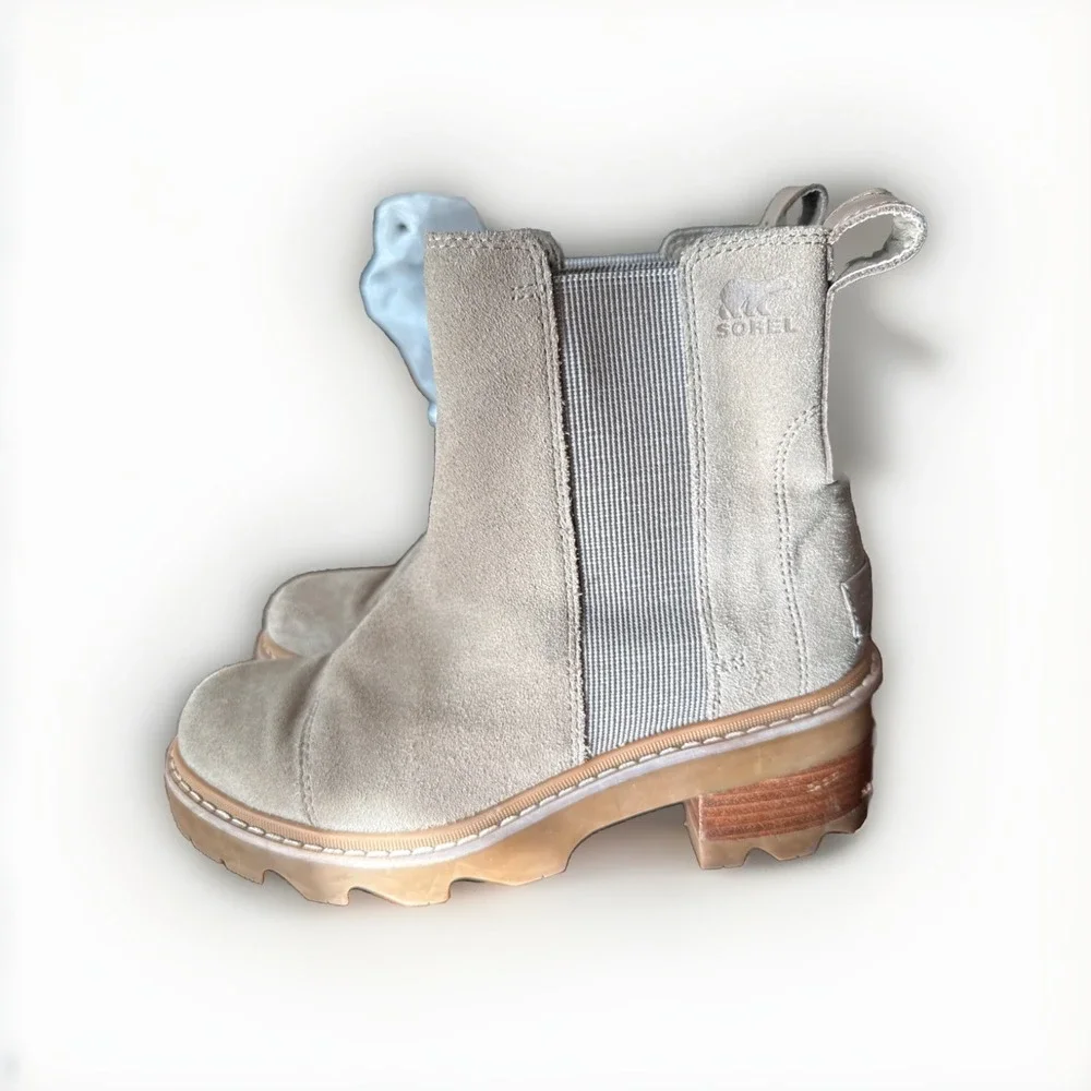 Sorel Women's Beige Round Toe Cushioned Pull On Sz 9 Super Clean!